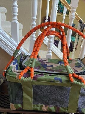 Roverlund Camo Print Airline Compliant Pet Carrier Thick Orange Handles